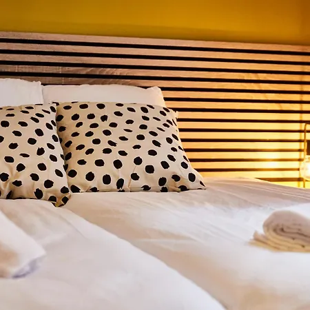 Be-0 - Joli 2 Pieces Pour 1-2 Pers Au Rdc Au Centre De